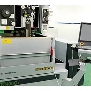 模具部-Sodic慢走丝加工